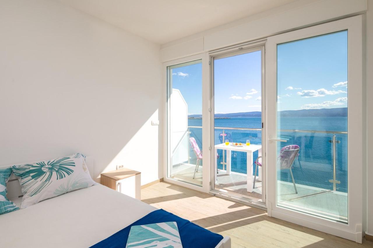 Absolute Beach Holidays Leilighet Dugi Rat Eksteriør bilde